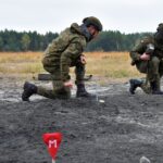 13.10.2021. Nowa Dęba. Szkolenie saperów / ppor. Daniel Woś / ŚBOT