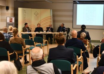 29.10.2021. Kielce. Wojewódzka Biblioteka Publiczna. Spotkanie promujące książkę / Andrzej Nowak-Arczewski/Facebook