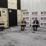 10.10.2021. Kielce. Studio Polityczne Radia Kielce. Na zdjęciu (od lewej): Radosław Podsiadły - dziennikarz Radia Kielce, Krzysztof Słoń - senator PiS, Krzysztof Sławiński - Platforma Obywatelska, Julia Polakowska - Konfederacja-Partia KORWIN / Dionizy Krawczyński / Radio Kielce