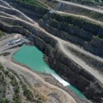 03.09.2021. Miedzianka koło Kielc. Lazurowe „jezioro” na terenie kamieniołomu „Miedzianka” / Jarosław Kubalski / Radio Kielce