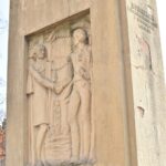 27.10.2021. Końskie. Rynek. Pomnik Tadeusza Kościuszki / Magdalena Galas-Klusek / Radio Kielce