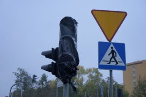 18.10.2021. Kielce. Przebudowa skrzyżowania Alei Solidarności z Aleją Tysiąclecia Państwa Polskiego i ulicą Domaszowską / Piotr Kwaśniewski / Radio Kielce