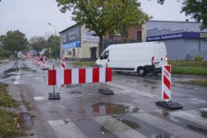 18.10.2021. Kielce. Przebudowa skrzyżowania Alei Solidarności z Aleją Tysiąclecia Państwa Polskiego i ulicą Domaszowską / Piotr Kwaśniewski / Radio Kielce