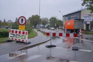 18.10.2021. Kielce. Przebudowa skrzyżowania Alei Solidarności z Aleją Tysiąclecia Państwa Polskiego i ulicą Domaszowską / Piotr Kwaśniewski / Radio Kielce