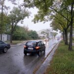 18.10.2021. Kielce. Łamanie przepisów na ulicy Domaszowskiej / Piotr Kwaśniewski / Radio Kielce