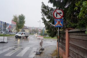 18.10.2021. Kielce. Przebudowa skrzyżowania Alei Solidarności z Aleją Tysiąclecia Państwa Polskiego i ulicą Domaszowską / Piotr Kwaśniewski / Radio Kielce