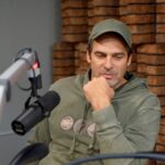 18.10.2021. Radio Kielce. Twórcy słuchowiska „Krew i żelazo” w audycji Raport Dnia. Na zdjęciu: Paweł Deląg - aktor / Piotr Kwaśniewski / Radio Kielce