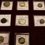 08.10.2021. Kielce. Giełda kolekcjonerska podczas XVI Ogólnopolskiego Zjazdu Polskiego Towarzystwa Numizmatycznego / Jarosław Kubalski / Radio Kielce