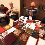 08.10.2021. Kielce. Giełda kolekcjonerska podczas XVI Ogólnopolskiego Zjazdu Polskiego Towarzystwa Numizmatycznego / Jarosław Kubalski / Radio Kielce