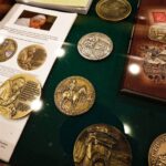 08.10.2021. Kielce. Giełda kolekcjonerska podczas XVI Ogólnopolskiego Zjazdu Polskiego Towarzystwa Numizmatycznego / Jarosław Kubalski / Radio Kielce