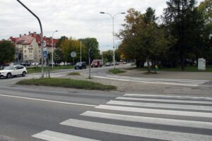 11.10.2021. Kielce. Skrzyżowanie Alei Solidarności, Alei Tysiąclecia Państwa Polskiego i ulicy Domaszowskiej / Jakub Snoch / Radio Kielce