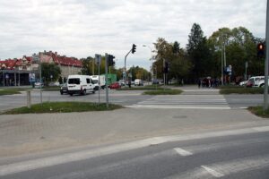 11.10.2021. Kielce. Skrzyżowanie Alei Solidarności, Alei Tysiąclecia Państwa Polskiego i ulicy Domaszowskiej / Jakub Snoch / Radio Kielce