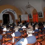 19.10.2021. Kielce. Projekt „STOP przemocy w województwie świętokrzyskim". Lekcja dla młodzieży w Katolickiej Szkole Podstawowej im. św. Stanisław Kostki / Jakub Snoch / Radio Kielce