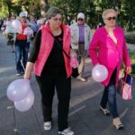 05.10.2021. Busko-Zdrój. 9. Marsz Różowej Wstążeczki / Marta Gajda-Kruk / Radio Kielce