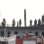 26.10.2021. Bodzentyn. Pożar warsztatu samochodów ciężarowych / Jarosław Kubalski / Radio Kielce