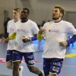 13.10.2021. Kielce. Szczypiorniści Łomży Vive Kielce w akcji #swiętokrzyskieNIEhejtuje / Jarosław Kubalski / Radio Kielce