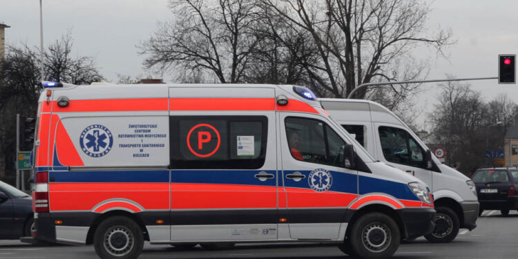 karetka, ambulans / Wojciech Habdas