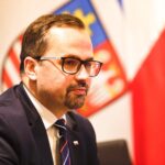 20.10.2021. Kielce. Spotkanie wiceministra infrastruktury z samorządowcami. Na zdjęciu: Marcin Horała - wiceminister infrastruktury / Jarosław Kubalski / Radio Kielce