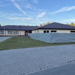 10.10.2021. Bedlno. Budowa przedszkola / Magdalena Galas-Klusek / Radio Kielce