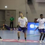 13.10.2021. Kielce. Szczypiorniści Łomży Vive Kielce w akcji #swiętokrzyskieNIEhejtuje / Jarosław Kubalski / Radio Kielce