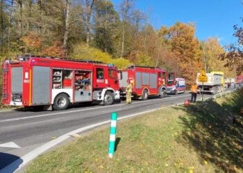 22.10.2021. Podlesie. Wypadek / słuchacz