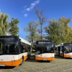 01.10.2021. Sandomierz. Przekazanie przyjaznych dla środowiska autobusów / Grażyna Szlęzak-Wójcik / Radio Kielce