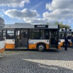 01.10.2021. Sandomierz. Przekazanie przyjaznych dla środowiska autobusów / Grażyna Szlęzak-Wójcik / Radio Kielce