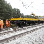 17.10.2021. Wrzosówka. Naprawa torowiska / Wiktor Taszłow / Radio Kielce