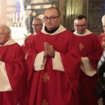 18.10.2021. Wąchock. 70. rocznica powrotu cystersów do Wąchocka. Msza święta której przewodniczył kardynał Stanisław Dziwisz / Wiktor Taszłow / Radio Kielce