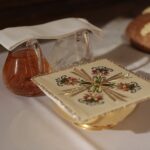 18.10.2021. Wąchock. 70. rocznica powrotu cystersów do Wąchocka. Msza święta której przewodniczył kardynał Stanisław Dziwisz / Wiktor Taszłow / Radio Kielce