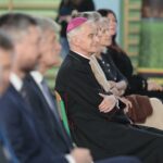 19.10.2021. Nowiny. Nadanie imienia Liceum Ogólnokształcącemu w Nowinach. Na zdjęciu: biskup Marian Florczyk / Wiktor Taszłow / Radio Kielce
