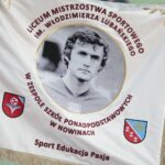 19.10.2021. Nowiny. Nadanie imienia Liceum Ogólnokształcącemu w Nowinach / Wiktor Taszłow / Radio Kielce