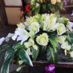 21.10.2021. Kielce. Przygotowania na Wszystkich Świętych. Kwiaty / Wiktor Taszłow / Radio Kielce