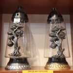 21.10.2021. Kielce. Przygotowania na Wszystkich Świętych. Znicze / Wiktor Taszłow / Radio Kielce