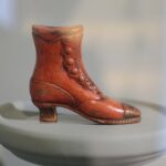 22.10.2021. Kielce. Muzeum Zabawek i Zabawy. Wystawa „Od szmacianki do lalki Barbie. Rola kobiety i kanony kobiecego piękna na przestrzeni wieków” / Wiktor Taszłow / Radio Kielce