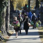30.10.2021. Kielce. Cmentarz Stary / Wiktor Taszłow / Radio Kielce