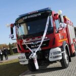 30.10.2021. Rykoszyn. Przekazanie nowego wozu strażackiego / Wiktor Taszłow / Radio Kielce