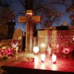 31.10.2021. Kielce. Cmentarz Stary nocą / Wiktor Taszłow / Radio Kielce