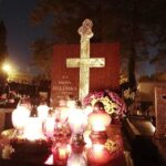 31.10.2021. Kielce. Cmentarz Stary nocą / Wiktor Taszłow / Radio Kielce