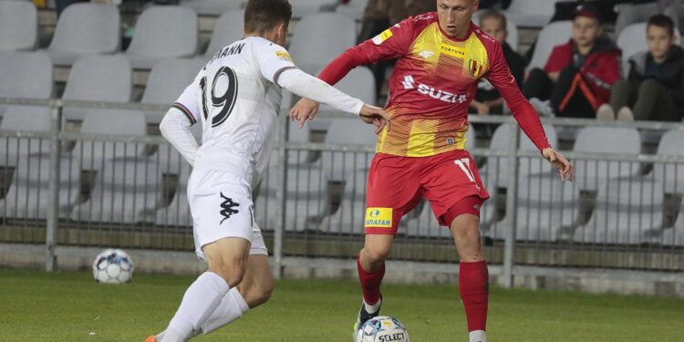 02.10.2021. Kielce. Mecz Korona Kielce - Chrobry Głogów / Wiktor Taszłow / Radio Kielce