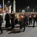 31.10.2021. Kielce. Noc Świętych. Kościół NMP Matki Kościoła w Kielcach-Dąbrowie. Msza święta i procesja / Wiktor Taszłow / Radio Kielce