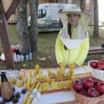 03.10.2021. Tokarnia. Piknik pszczelarski / Wiktor Taszłow / Radio Kielce