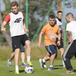 05.10.2021. Kielce. Niepełnosprawni z Portugali, Grecji i Włoch rozegrali mecz z Koroną Kielce / Wiktor Taszłow / Radio Kielce