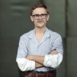 05.10.2021. Kielce. Teatr im. Stefana Żeromskiego. Spektakl "Zaraza". Na zdjęciu: Andrzej Plata - aktor / Wiktor Taszłow / Radio Kielce