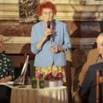 06.10.2021. Kielce. Promocja książki „Ludzie z pasją". Na zdjęciu (od lewej): Jolanta Białek - OMPIO, Zyta Trych - prezes Towarzystwa Przyjaciół Sztuk Pięknych, Marian Rumin - historyk i krytyk sztuki / Wiktor Taszłow / Radio Kielce