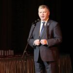 13.10.2021. Kielce. Wojewódzkie uroczystości Dnia Edukacji Narodowej. Na zdjęciu: Jarosław Rusiecki - senator / Wiktor Taszłow / Radio Kielce