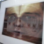 15.10.2021. Kielce. Wystawa zdjęć Zdzisława Beksińskiego w Galerii Winda / Wiktor Taszłow / Radio Kielce