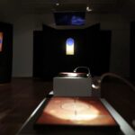 15.10.2021. Kielce. Wystawy prac Joanny Mazuś - "W poszukiwaniu języka uniwersalnego" w Domu Praczki / Wiktor Taszłow / Radio Kielce