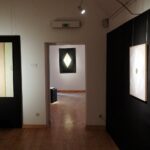 15.10.2021. Kielce. Wystawy prac Joanny Mazuś - "W poszukiwaniu języka uniwersalnego" w Domu Praczki / Wiktor Taszłow / Radio Kielce