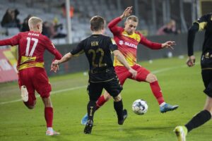 15.10.2021. Kielce. Mecz Korona Kielce - Widzew Łódź / Wiktor Taszłow / Radio Kielce